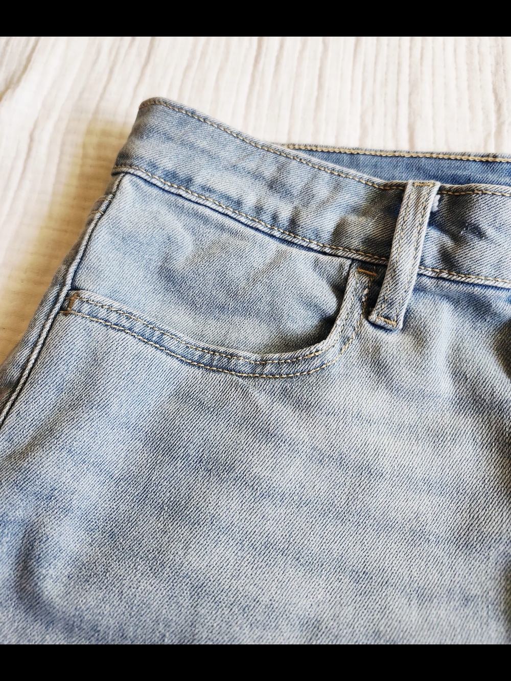 Old Navy Light Wash Denim Cuffed Women's Shorts - Picture 7 of 11